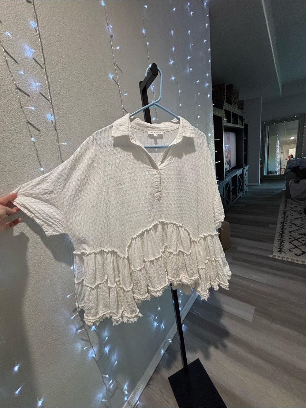 White Ruffled Tiered Button Polo Top - - Picture 4 of 6
